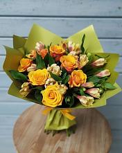 Букет цветов из:  Альстромерии и Розы в Калининце