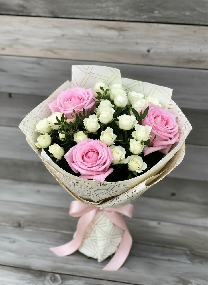 Букет цветов из: Розы в Калининце