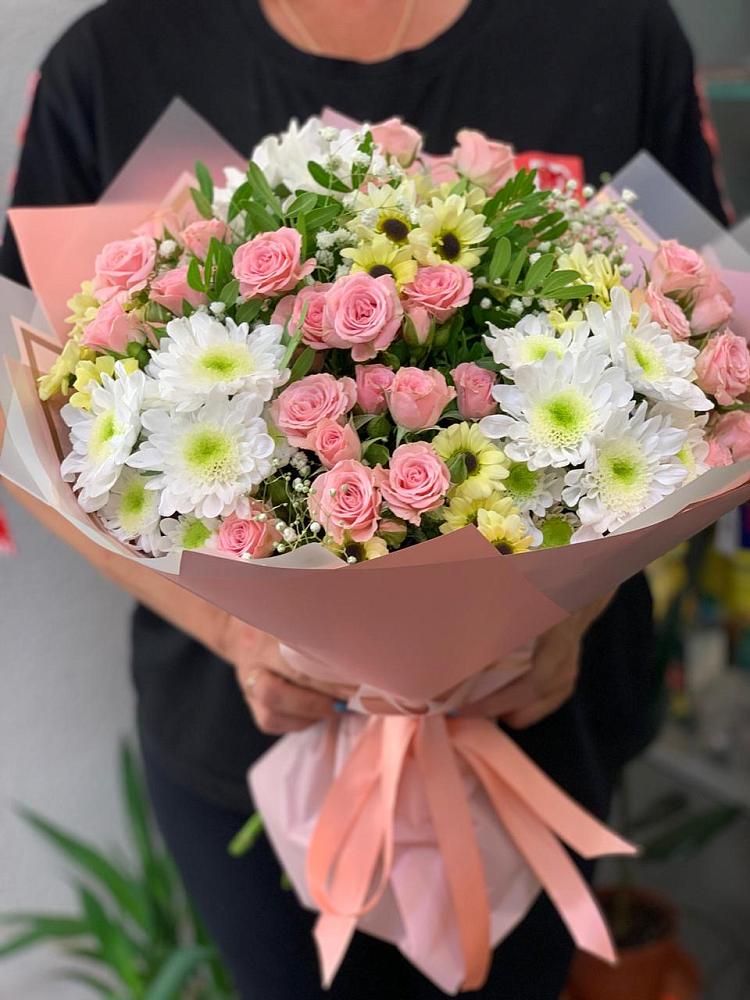 Букет цветов из: Розы и Хризантемы в Калининце