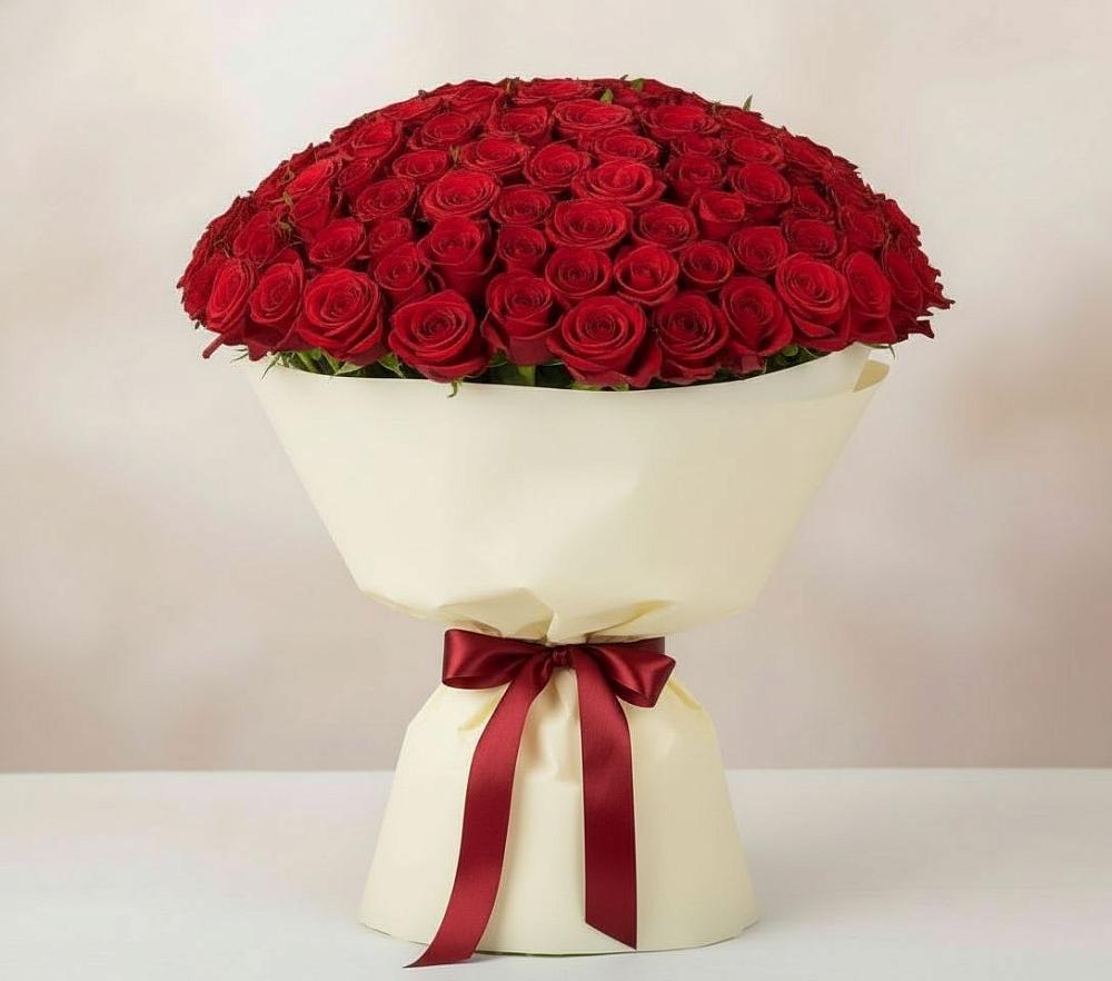 Букет 101 Красная роза Милано в Калининце