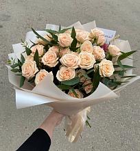 Букет Кремовые розы Латте в Калининце