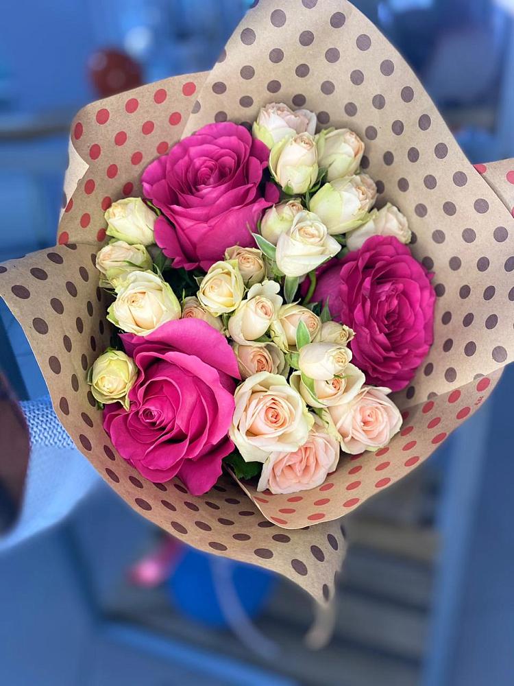 Букет цветов из: Розы в Калининце