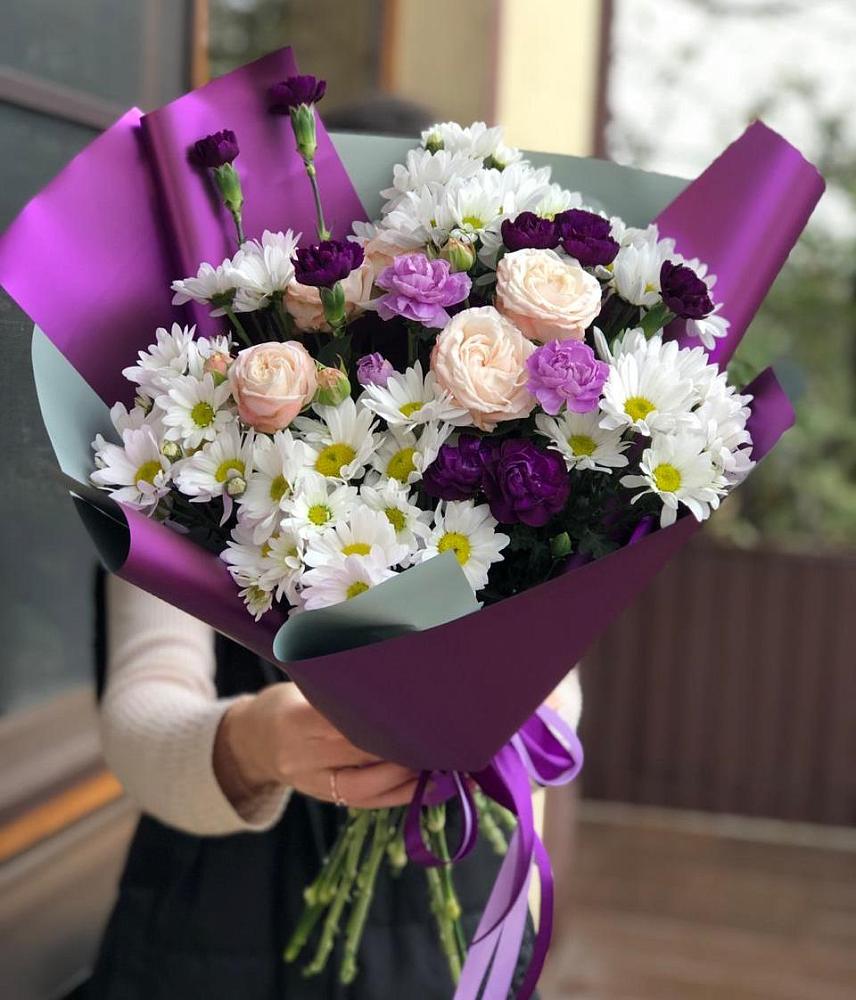 Букет цветов из: Хризантемы, Гвоздики и Розы в Калининце