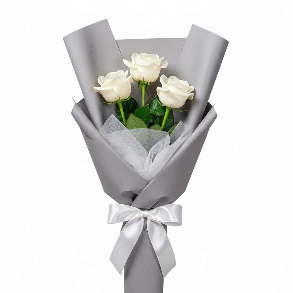 Букет 3 белые розы в Калининце