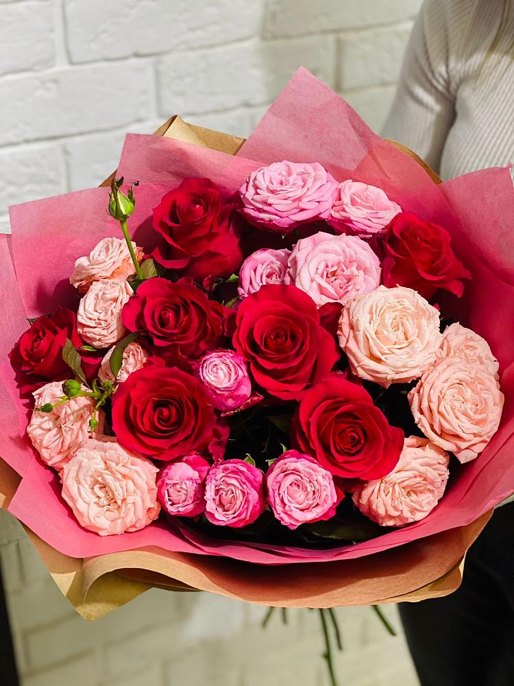 Букет цветов из: Розы в Калининце