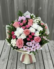 Букет цветов из:  Альстромерии, Гвоздики, Розы и Хризантемы в Калининце