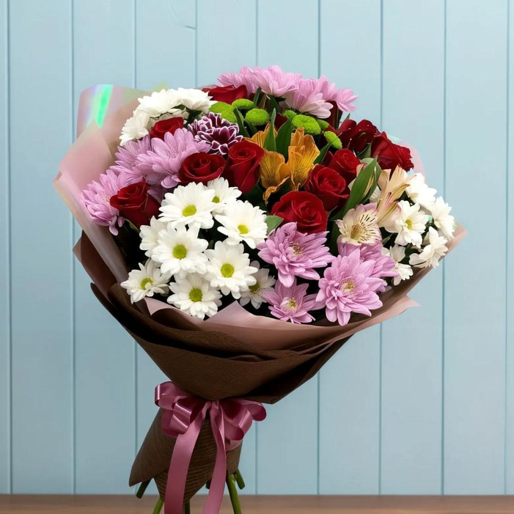 Букет цветов из: Розы, Хризантемы и Альстромерии в Калининце