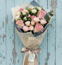 Букет цветов из:  Розы в Калининце