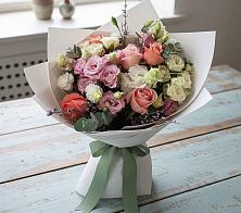 Букет цветов из:  Розы, Лизиантусы и Гвоздики #REPLACE_PRED# Калининце