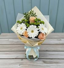 Букет цветов из:  Герберы, Розы и Хризантемы в Калининце