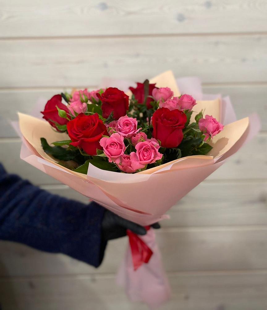Букет цветов из: Розы в Калининце