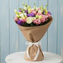 Букет цветов из:  Лизиантусы в Калининце
