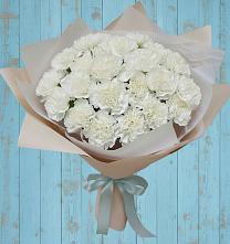 Букет цветов из:  Гвоздики в Калининце