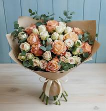 Букет цветов из:  Альстромерии и Розы в Калининце