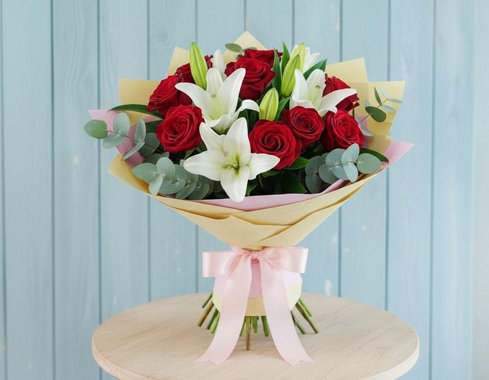 Букет цветов из: Лилии и Розы в Калининце